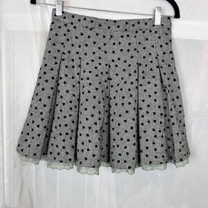 y2k style mini skater skirt sz XS tweed heart print lace trim kawaii coquette